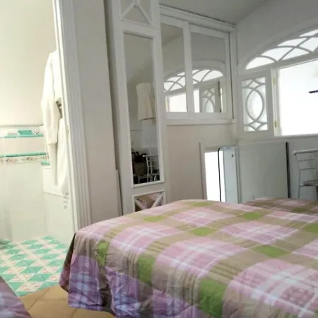- Andri Hébergement de vacances Capri