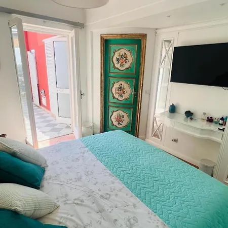 - Andri Hébergement de vacances